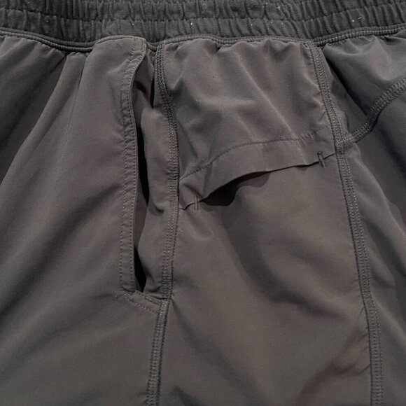 LULULEMON Men's Shorts - Charcoal Gray - Pull On - Unlined -  28"X10" - Picture 9 of 9